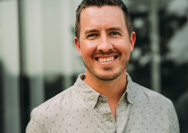 Dr. Dustin Hollevoet